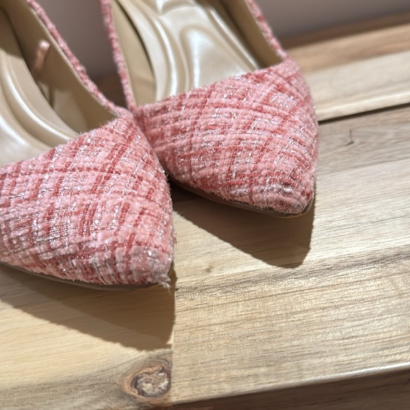 Charles David pink tweed kitten heel pumps size 6 - Picture 8 of 8